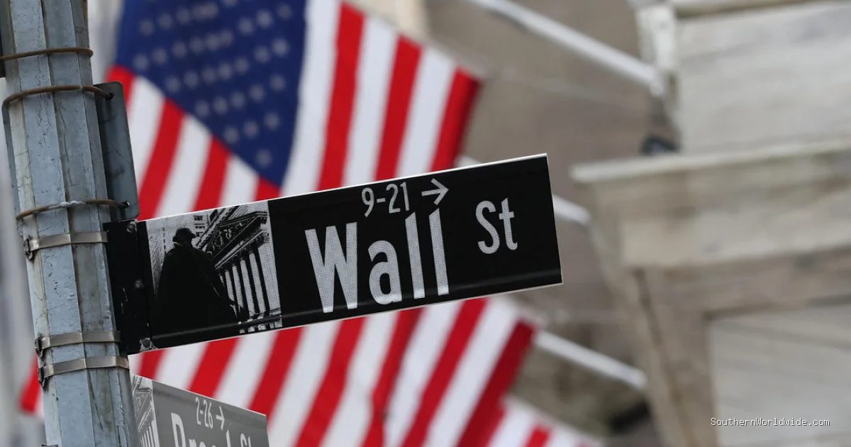 Tech Stocks Dip for Second Day, Examining the Selloff