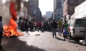 thousands-of-police-deployed-across-south-africa-amid-spreading-deadly-anti-immi-75572 Thousands of police deployed across South Africa amid spreading deadly anti-immigration protests