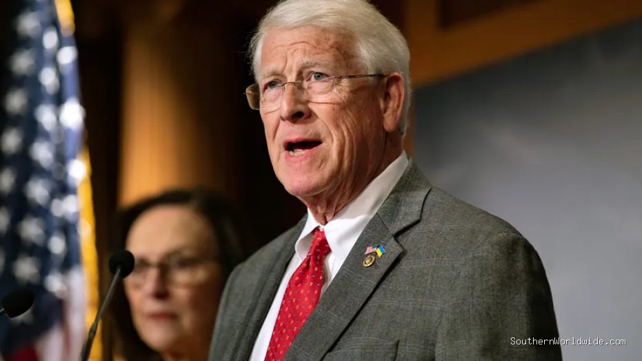 top-republican-senator-criticizes-trumps-iran-deal-calls-it-vastly-more-expensiv-26651 Top Republican Senator Criticizes Trump's Iran Deal, Calls it Vastly More Expensive Than Obama's