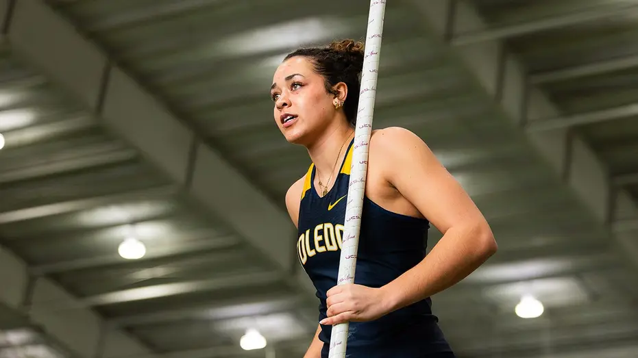 University of Toledo Pole Vaulter Eva Moran Dies in Three-Vehicle Crash at 19