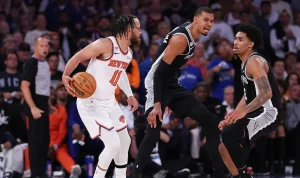 victor-wembanyama-puts-hand-on-jalen-brunsons-head-pushes-him-down-as-refs-look-15068 Victor Wembanyama puts hand on Jalen Brunson's head, pushes him down as refs look the other way in Game 3