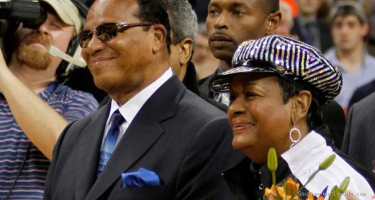 Wife of Louis Farrakhan Passes Away at 90