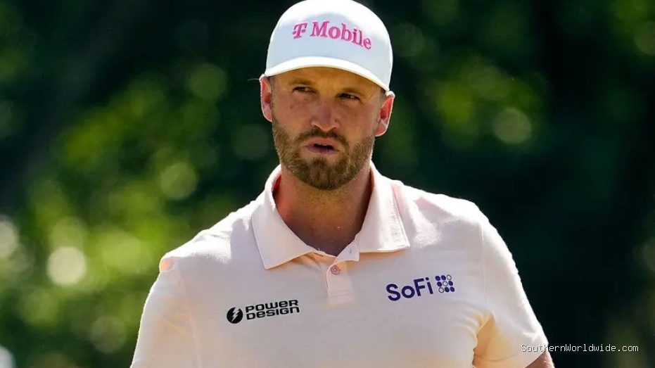 Wyndham Clark playfully mocks Canadian Open crowd with Team USA jersey, draws boos