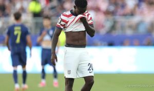 alexi-lalas-criticizes-referees-after-balogun-red-card-in-usa-victory-28271 Alexi Lalas Criticizes Referees After Balogun Red Card in USA Victory