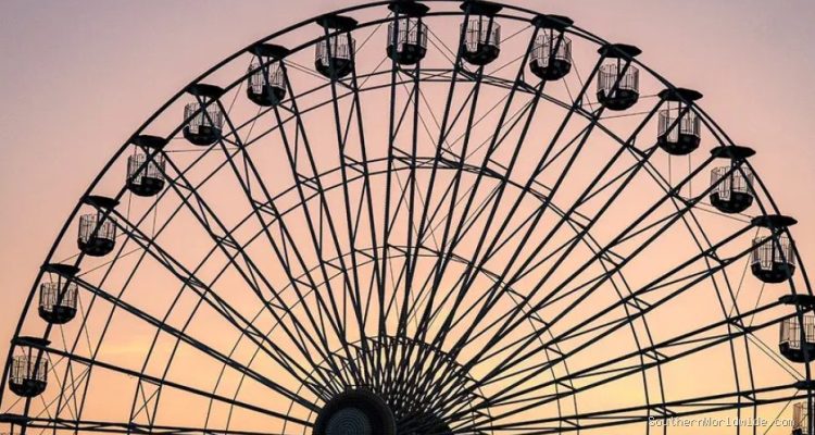 Coastal City Debates Amusement Park Hotel Conversion
