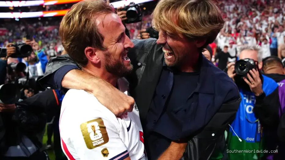 Harry Kane Gives Legacy Cap to Peter Crouch at England Training