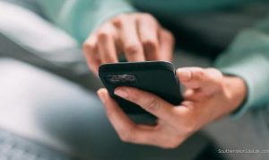 Hi Mom text scams: Recognizing fake emergency texts