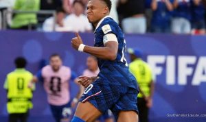 mbappes-seventh-world-cup-goal-seals-frances-win-over-paraguay-in-physical-round-44897 Mbappé's Seventh World Cup Goal Seals France's Win Over Paraguay in Physical Round of 16 Clash