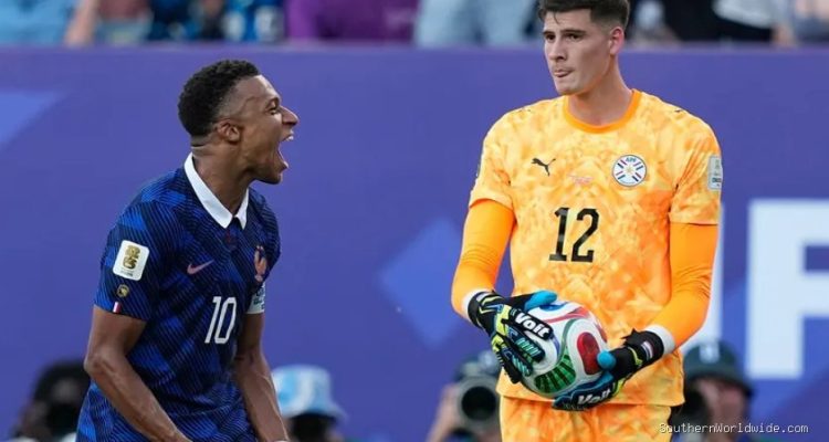 Paraguayan goalkeeper throws ball at Mbappé after World Cup match