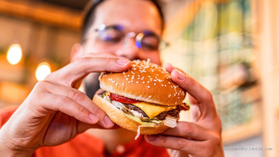 The Unexpected Cheapest City for a Cheeseburger Combo
