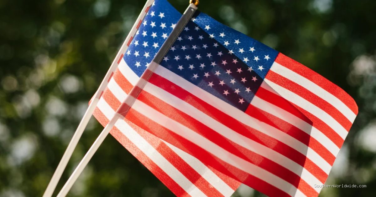 What's Open and Closed on the July Holidays? A Store Operating Guide